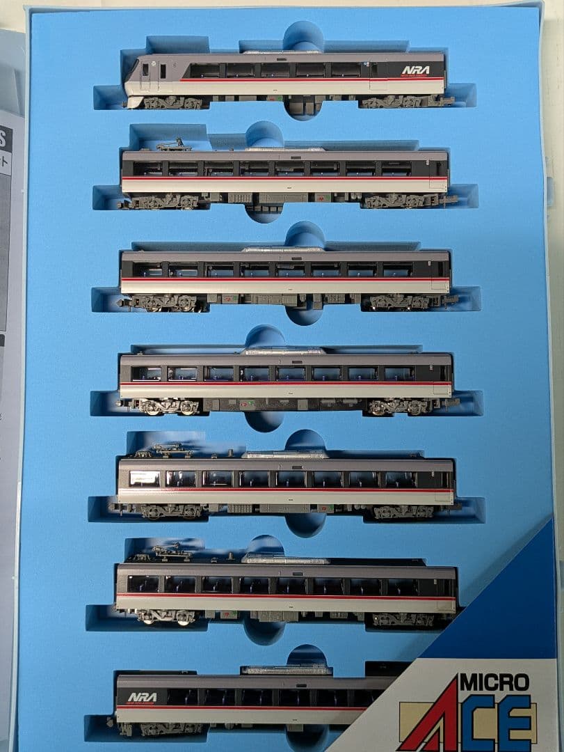 a1983 西武鉄道10000系4次車クーラー交換後 特急「小江戸」7両セットc