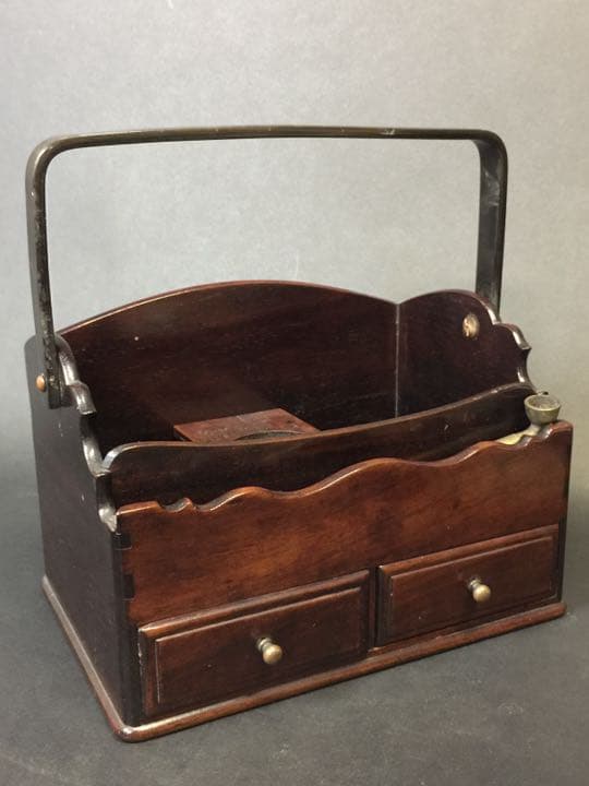 紫檀唐木 小物入れ タバコ箱  年代物 銅鈕 お洒落な一品