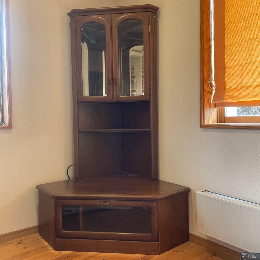 【カリモク KARIMOKU】コーナーキャビネット ガラスケース