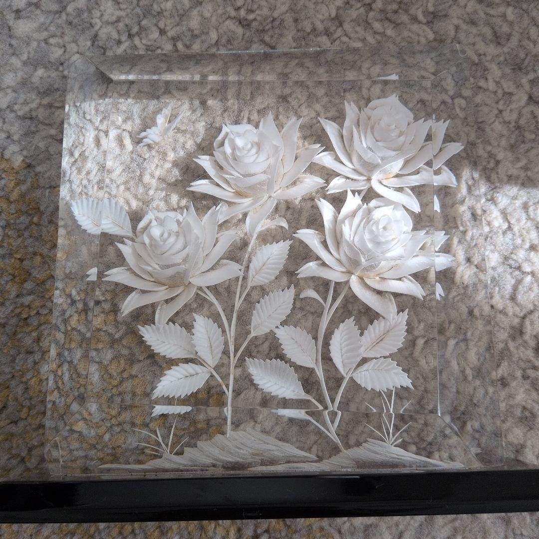 アンティークルーサイト バラの彫刻置物