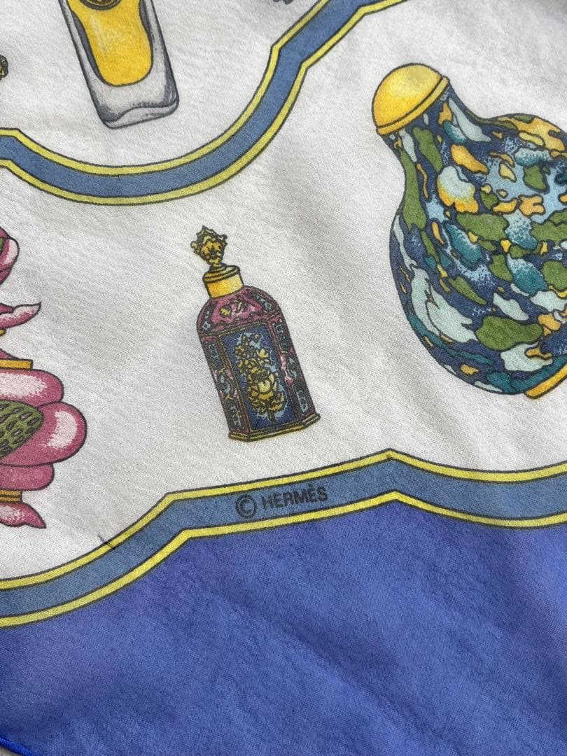 【新品未使用】HERMÈS 香水ボトル　スカーフ　プチカレ40 シルク100%