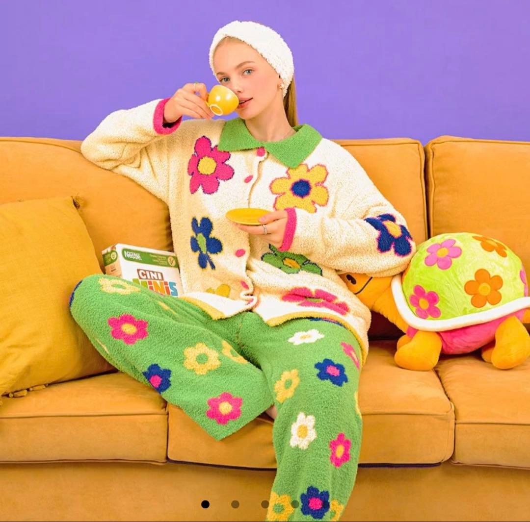 ウィグルウィグル　パジャマ