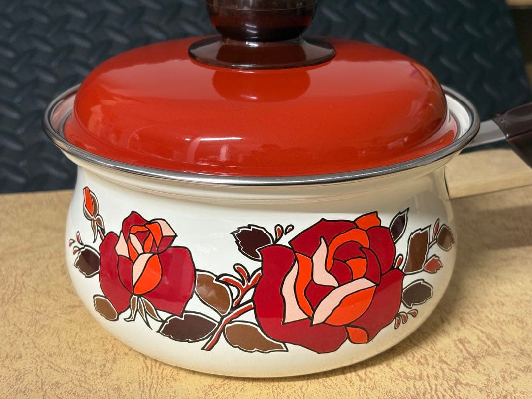 鍋2種【ホーロー・銅鍋】