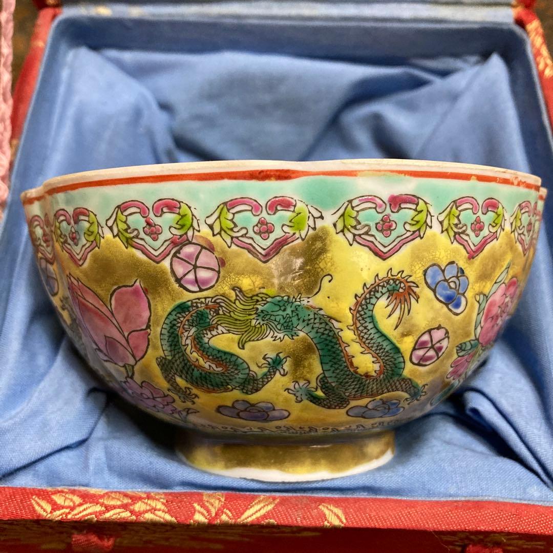 景徳鎮名碗　龍紋碗　￼高6径12cm 箱付茶道具　￼陶磁器　新品未使用長期保管品