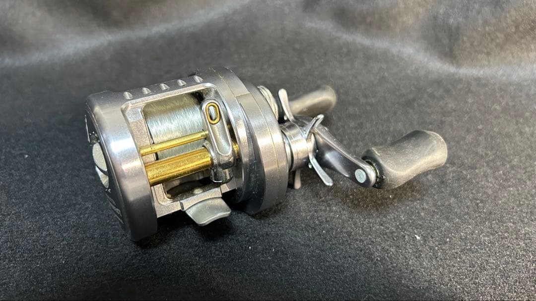 【付属品完備・DC音良好・回転良好】シマノ カルカッタコンクエスト 101DC