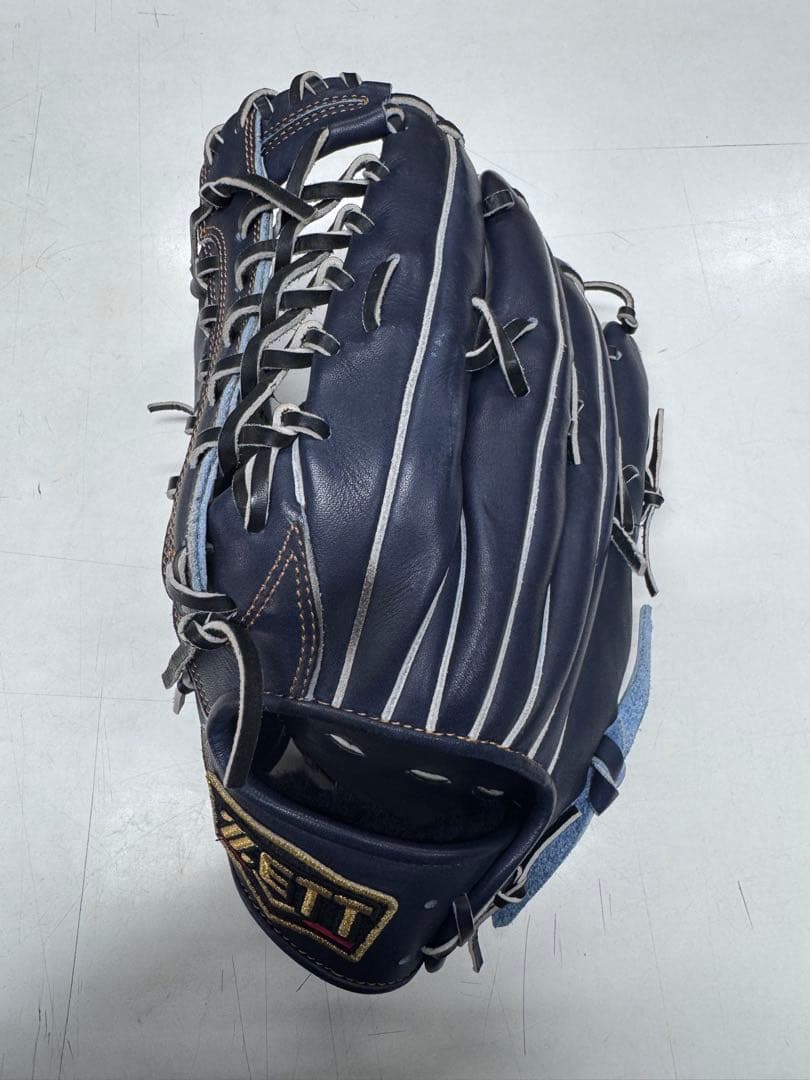 【美品】ゼット PRO STATUS 軟式用　外野手用　左用