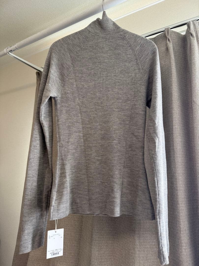 名古屋限定カラー　2wayコンフィーハイネックプルオーバー