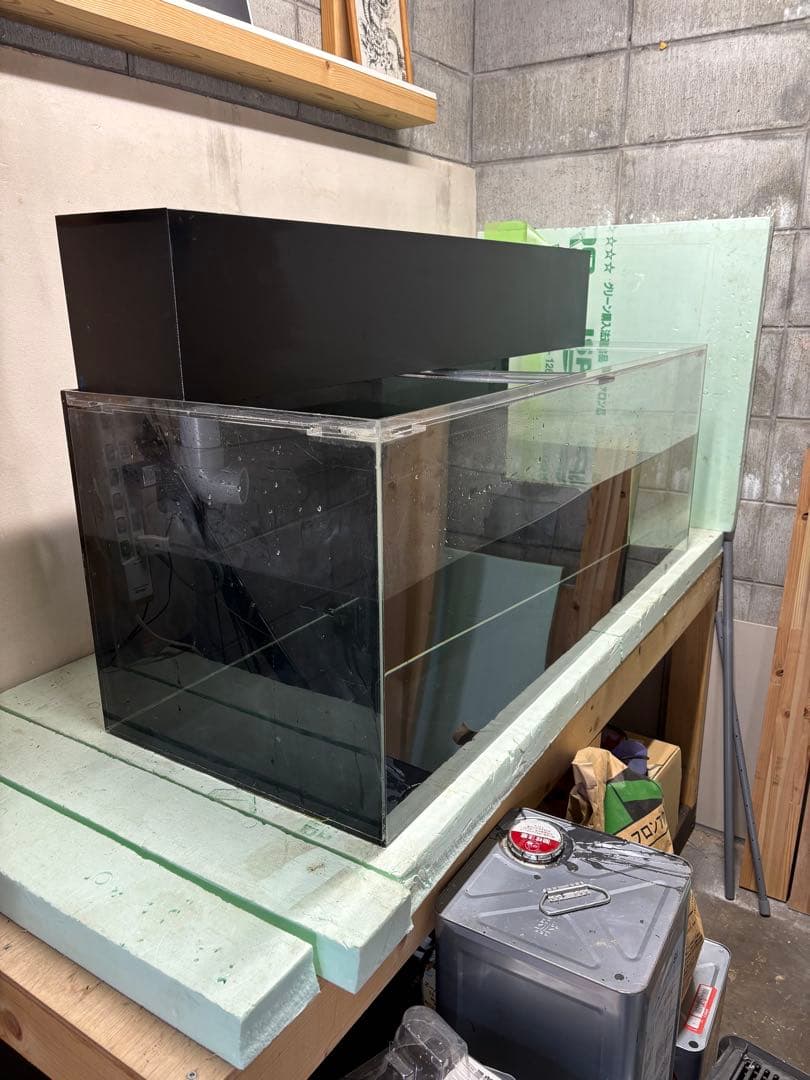 アクリル水槽 ２面ブラック １２００×４５０×４５０ 厚み５m m上部濾過