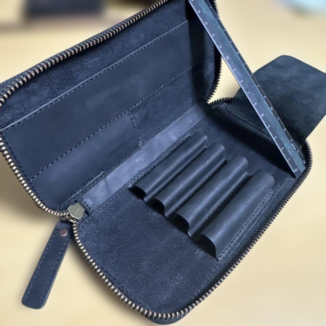 バハギア&クラフト　ラウンドジップ型ペンケース　オリジナルブラック　革の定規