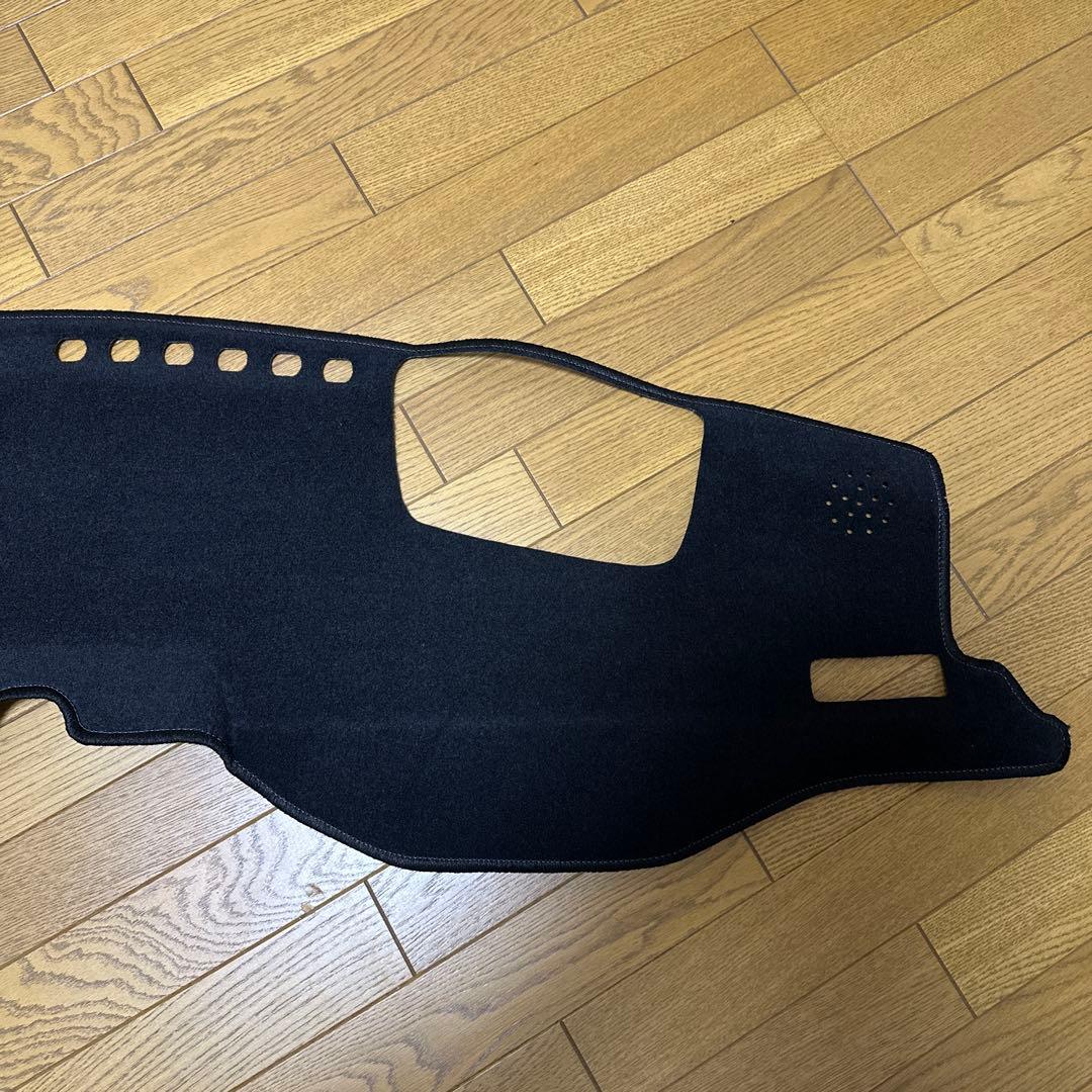 Sunlandトヨタ ハリアー 80系HUDありダッシュボードマットTK☆