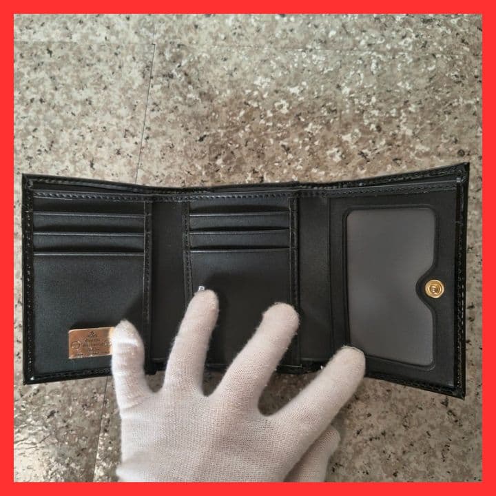 【新品未使用】ヴィヴィアンウエストウッド三つ折り財布　913VW107　ブラック