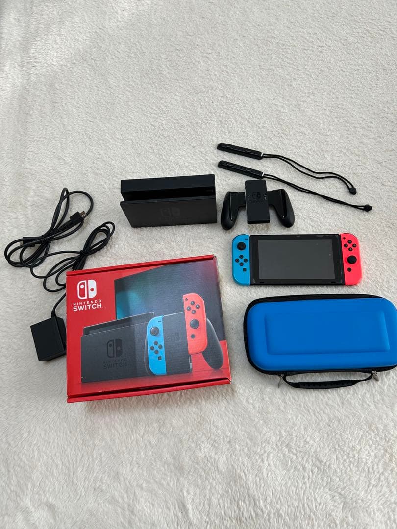 Nintendo Switch 本体 青/赤 Joy-Con ケース付き