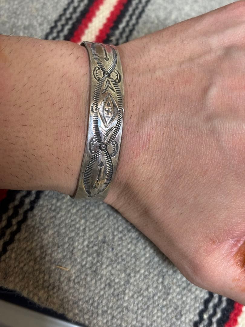 インディアンジュエリー　ヴィンテージバングル