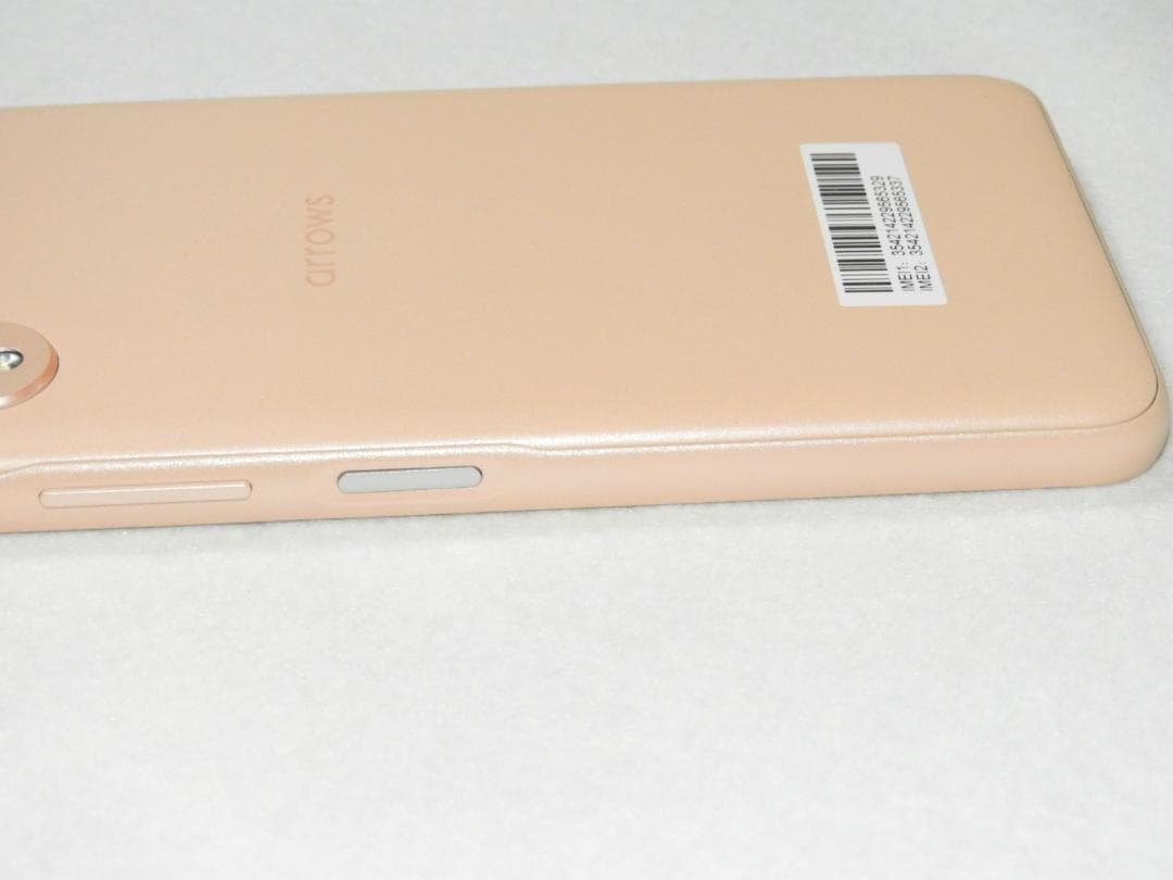 良品 FCNT arrows We2 F-52E docomo SIMフリー