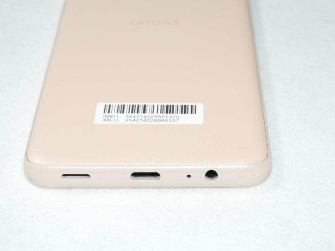 良品 FCNT arrows We2 F-52E docomo SIMフリー