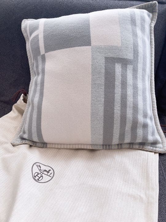 エルメス　クッション 《イターク》新品同様