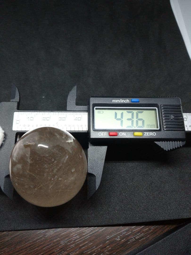 天然石■スモーキールチルクォーツ■虹入り■エッグ■卵■たまご■台座付き■レア