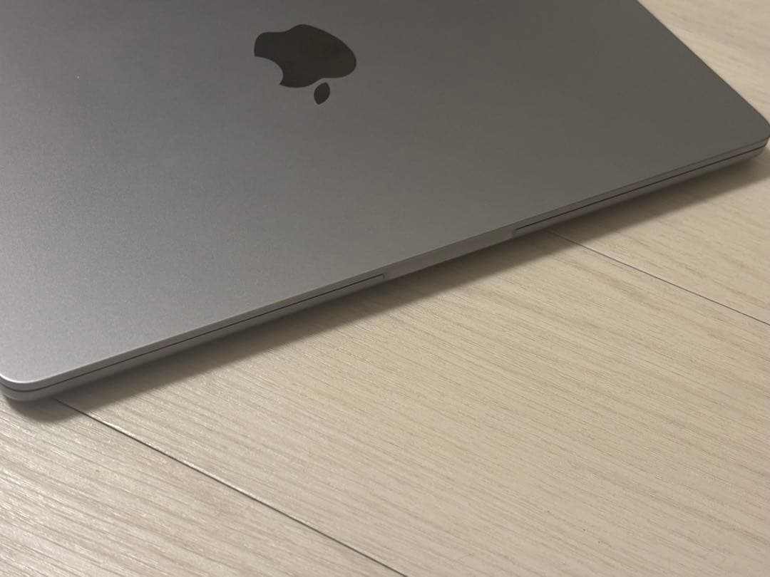 MacBook Air 13インチ M2 16GB 512GB スペースグレイ