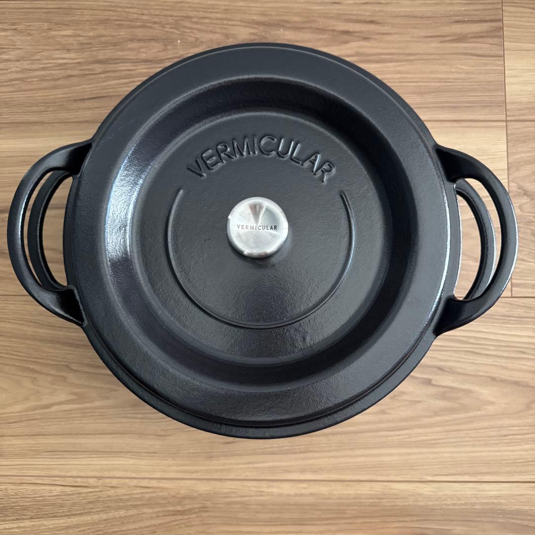 値下げ！　Vermicular オーブンポットラウンド26cmSUKIYAKI