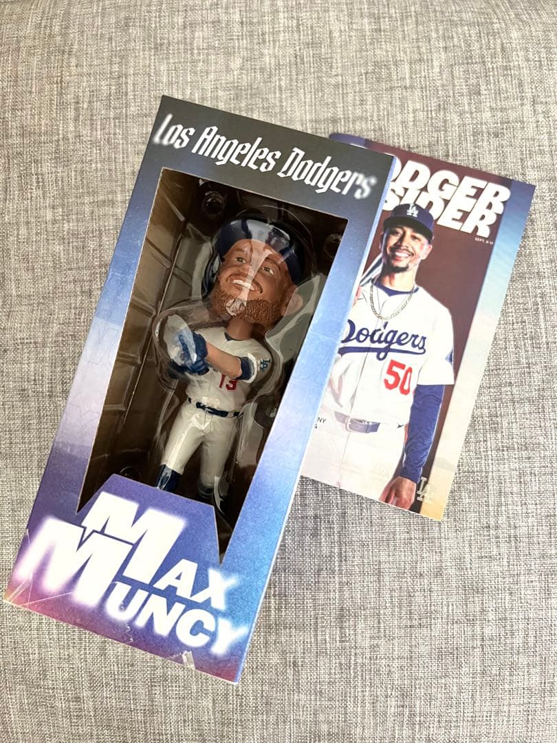 ドジャース マックスマンシー ボブルヘッド　Dodgers冊子　セット