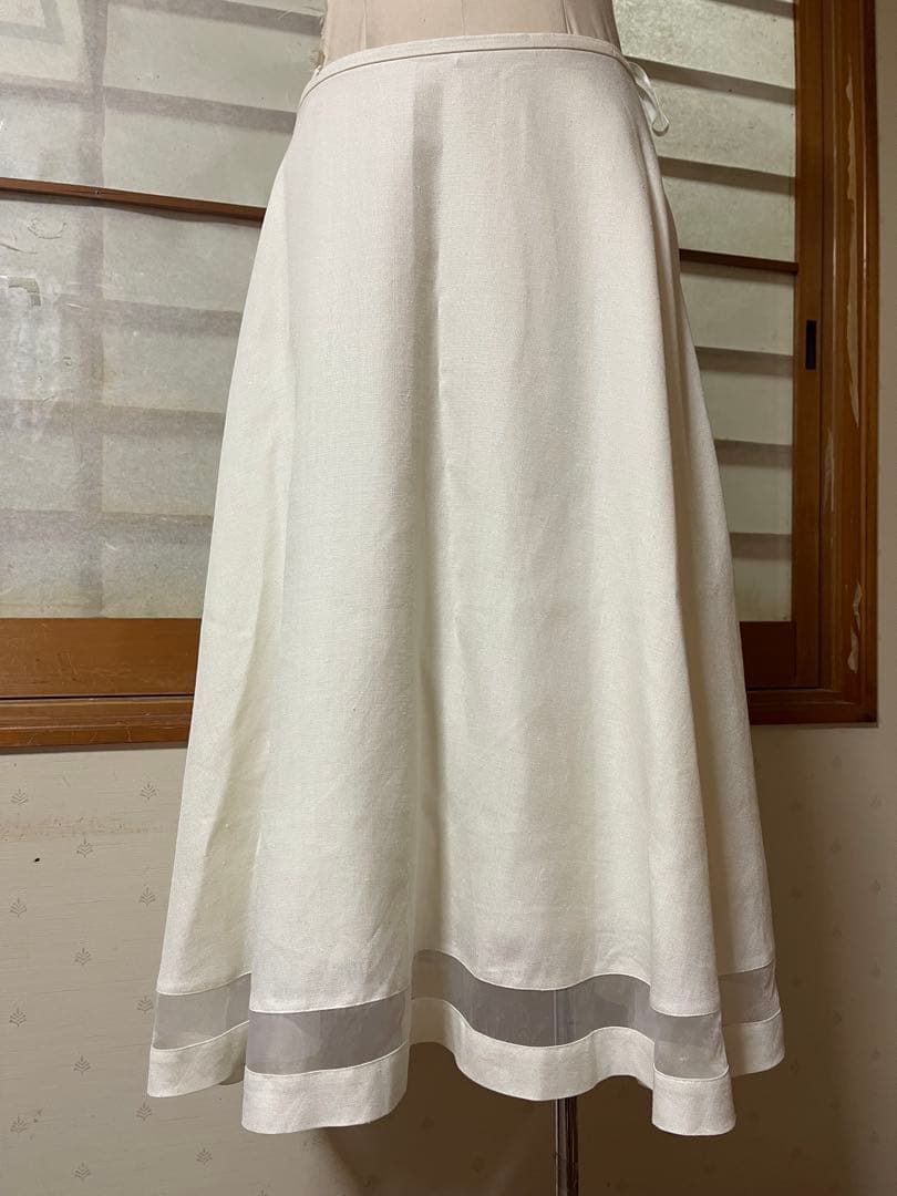 ゆか　　　春夏　ジバンシー　美ライン　スカート