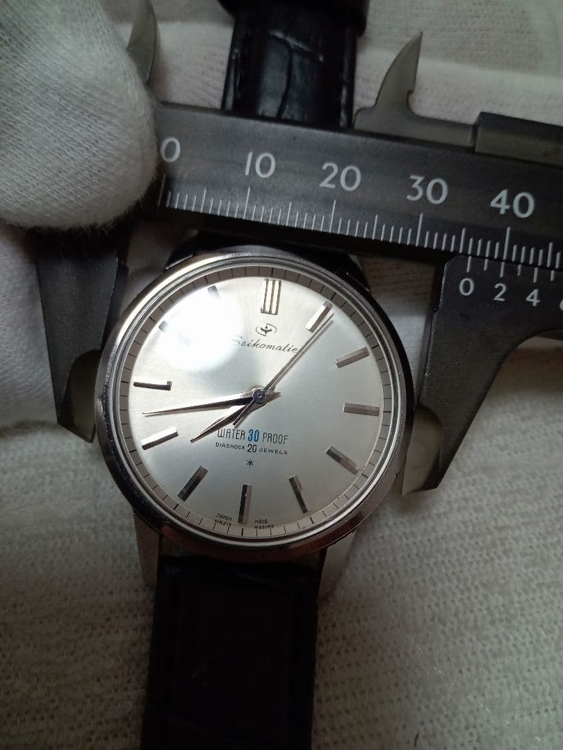 e*8様 SEIKO　セイコーマチック　機械式自動巻　1960年代製造　極美品