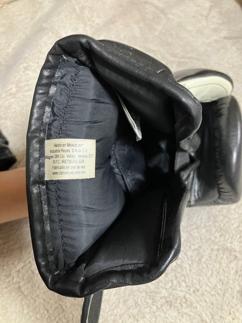 CLETO REYES ボクシンググローブ 16オンス　レイジェス