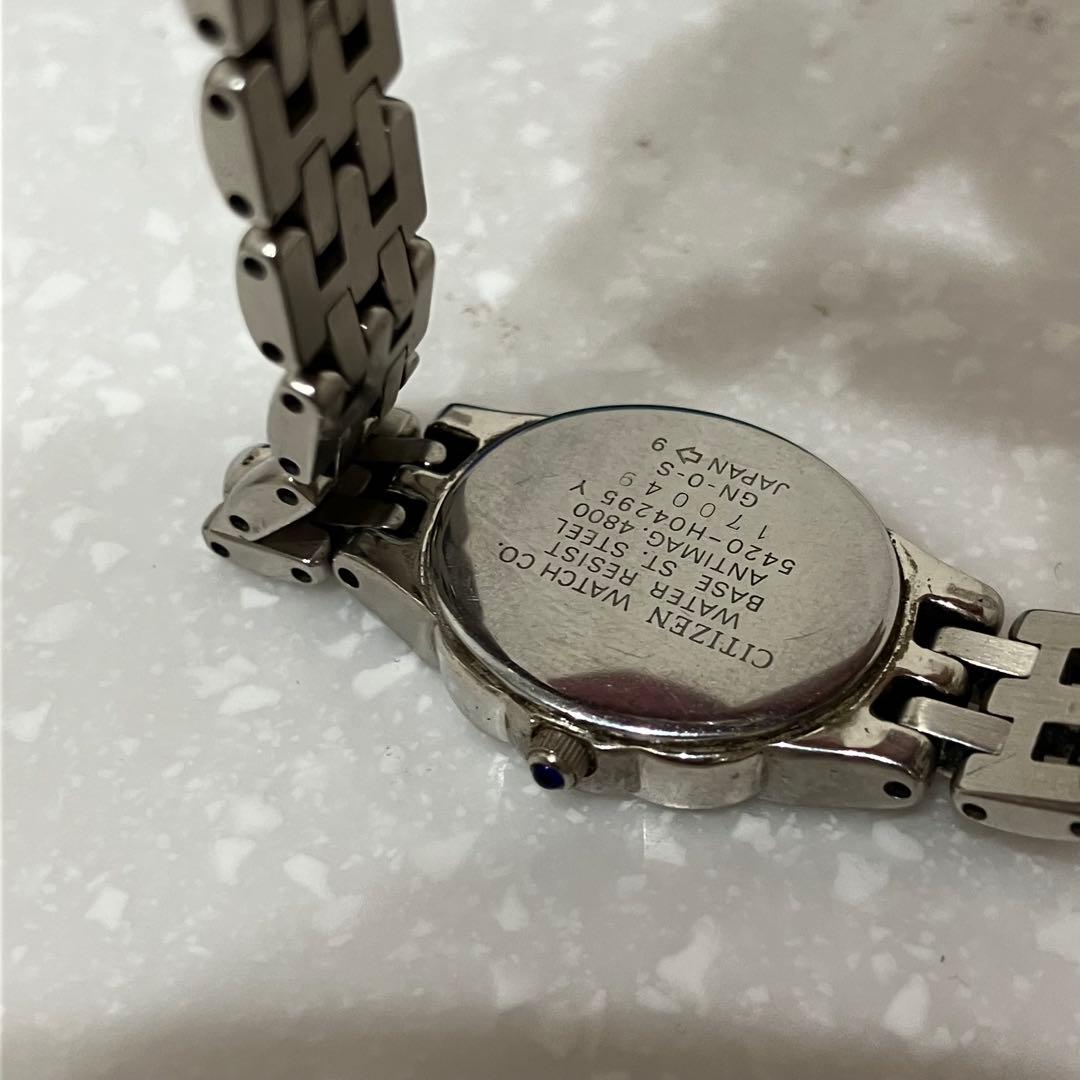 【極上品】CITIZEN EXCEED オーバルケース　腕時計 シルバー