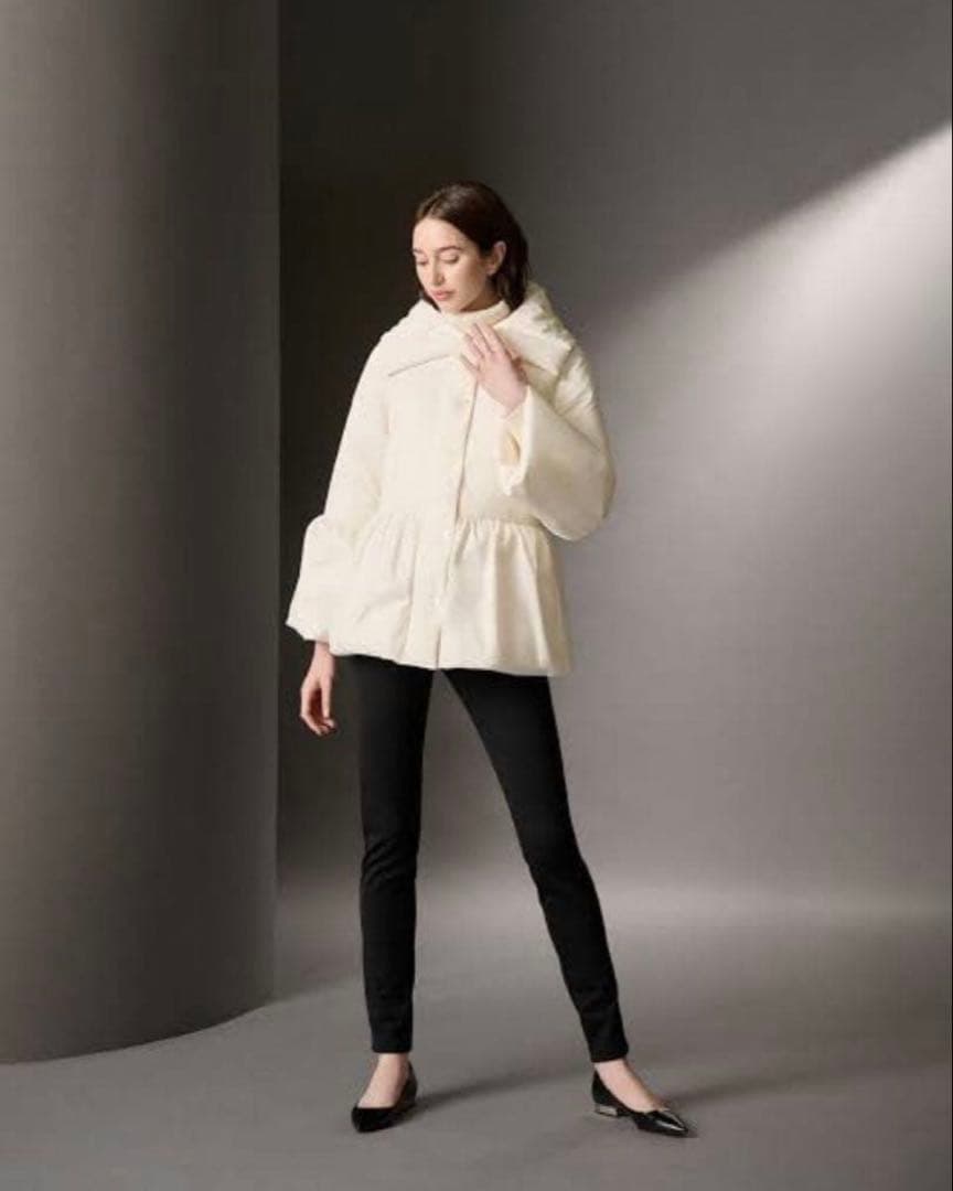 【完売人気】エムプルミエ　ペプラム　ダウン　ホワイト