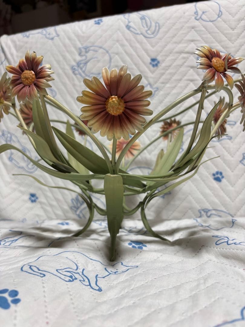 花デザイン アイアン製バスケット