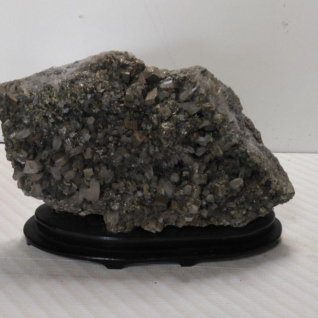 原石、国産鉱物、大型天然鉱物、水晶黄鉄鉱、パワーストーン 、インテリア