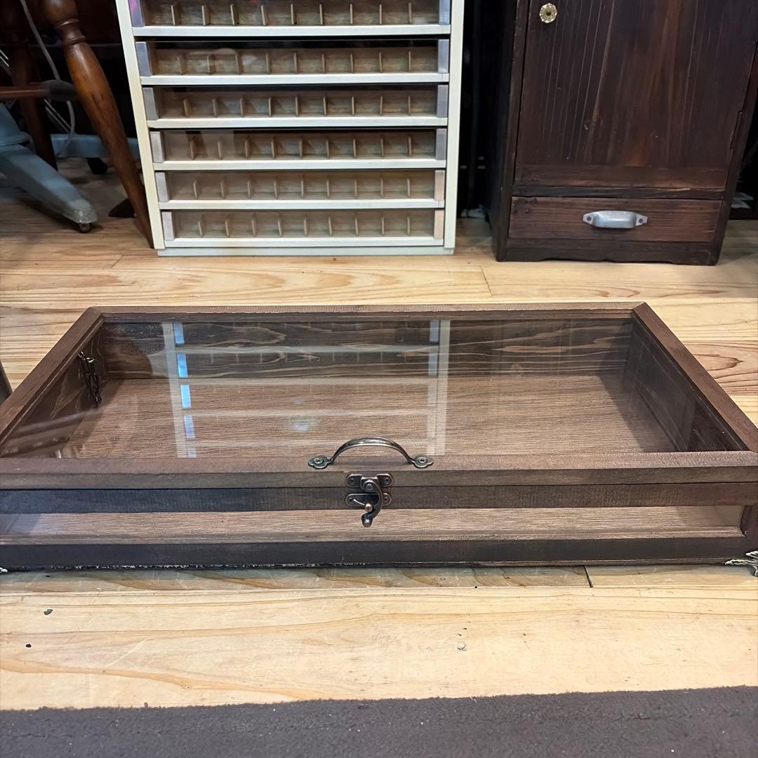 横長木製ガラスケース