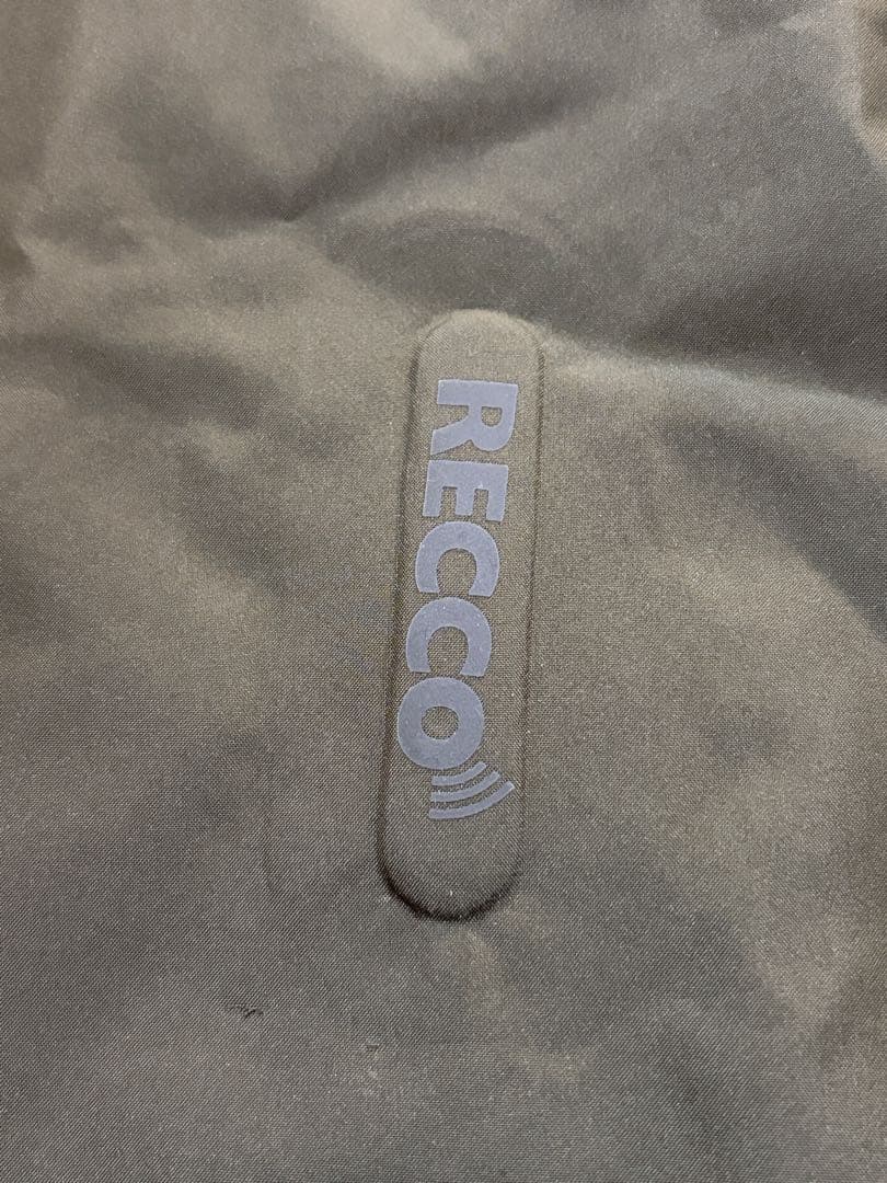 Patagonia スノーボードパンツ オリーブグリーン