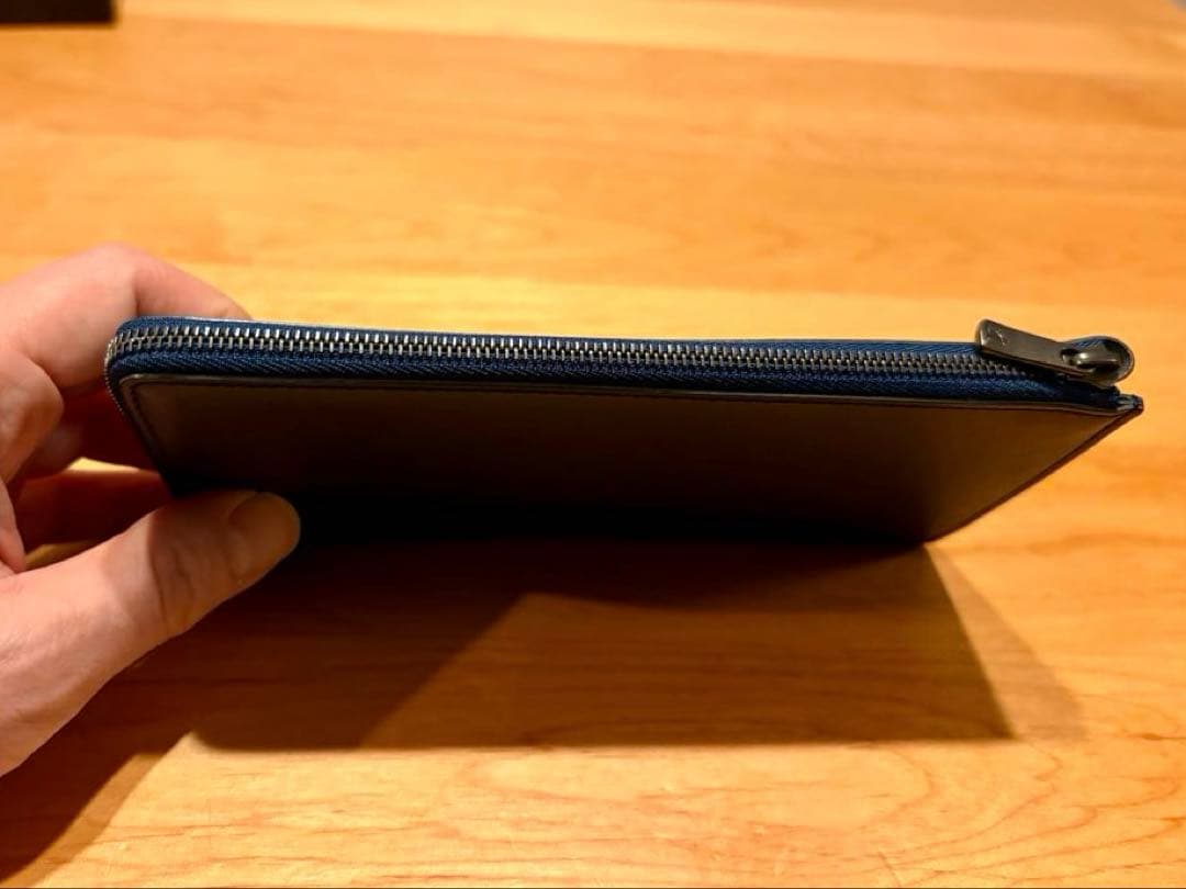 il modo Air イルモードエア ネイビー　左利き用　長財布