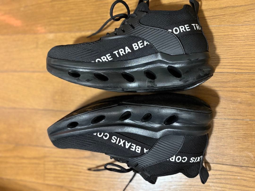 ゆかんぐ （1/11のみ）BEAXIS ✨美品✨シェイプコアスニーカー 黒