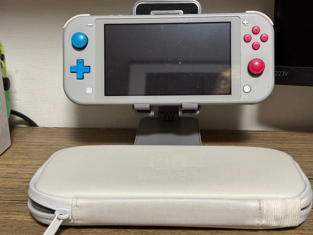 Nintendo Switch Lite ザシアン・ザマゼンタ 専用ケース付き