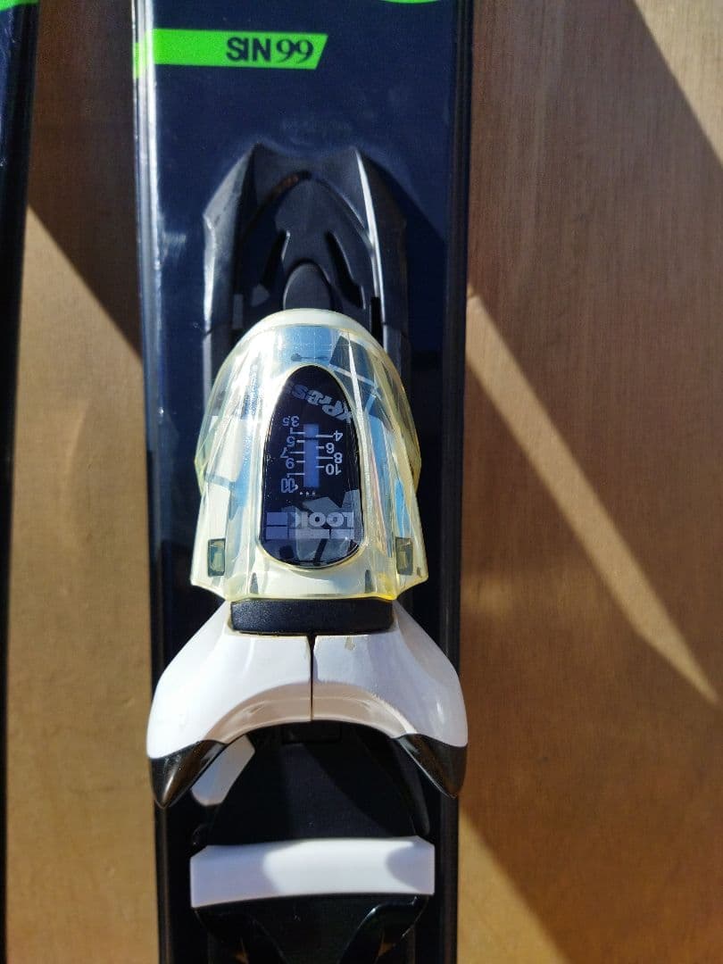 xt23　ROSSIGNOL　ロシニョール　SIN99 ショートスキー　黒