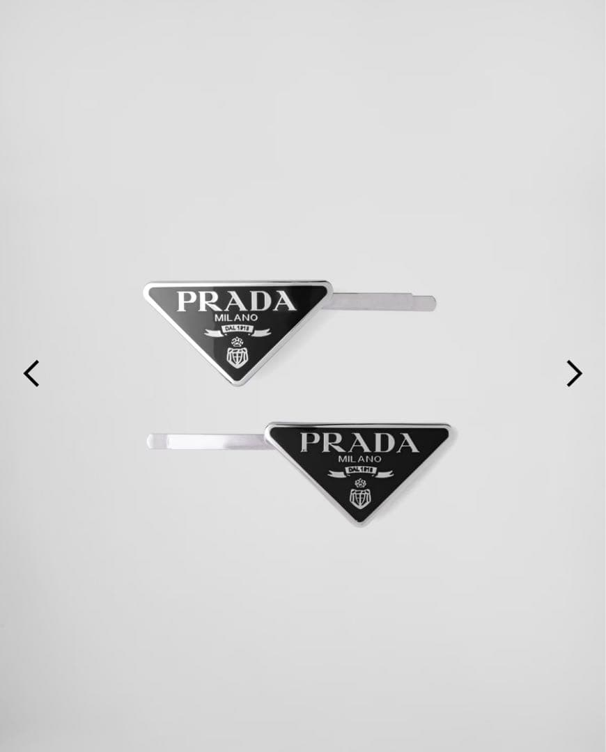 PRADA ブラック ヘアピン 2個セット