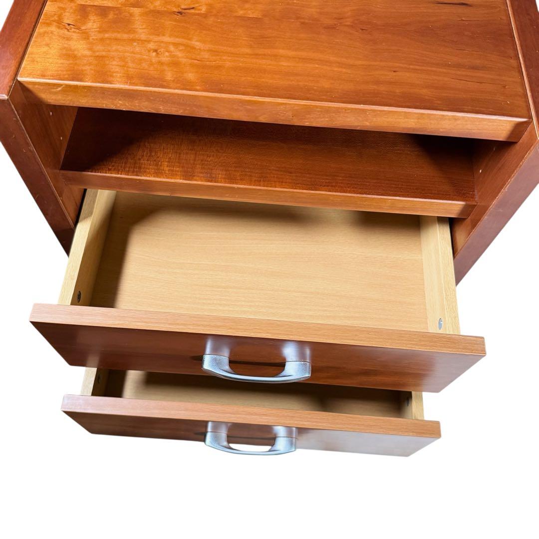 HR721 【廃盤】BoConcept 北欧　ナイトテーブル　サイドテーブル