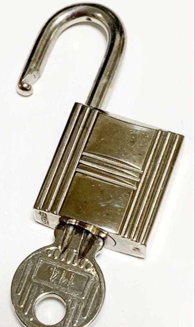 エルメス カデナ&キー （鍵 南京錠 ）シルバー #114