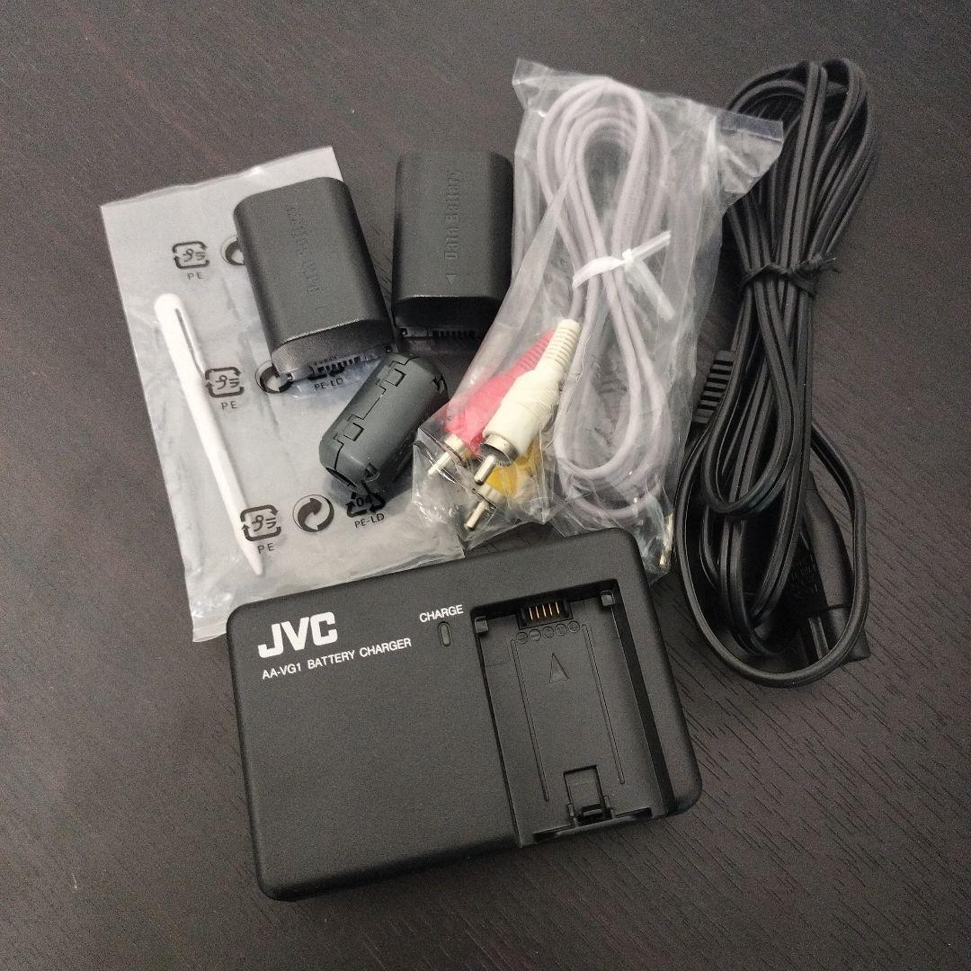 ビデオカメラ JVC Everio GZ-E565