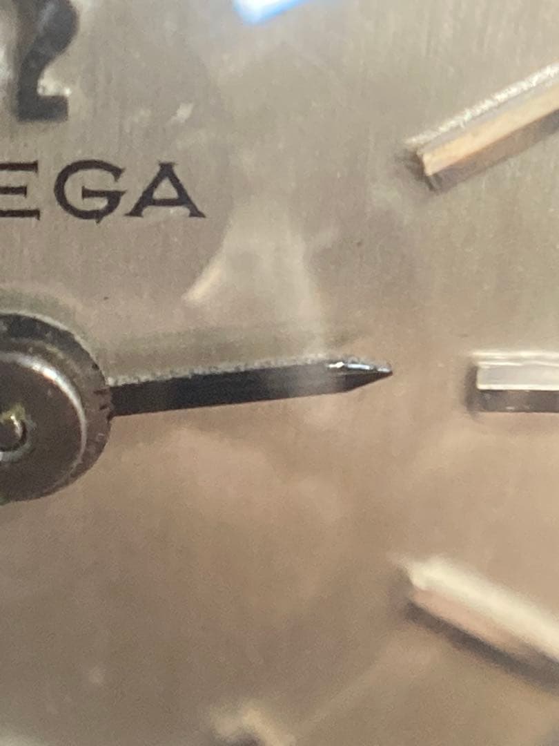 オメガ OMEGA カットガラス 手巻き シルバー 2針 腕時計