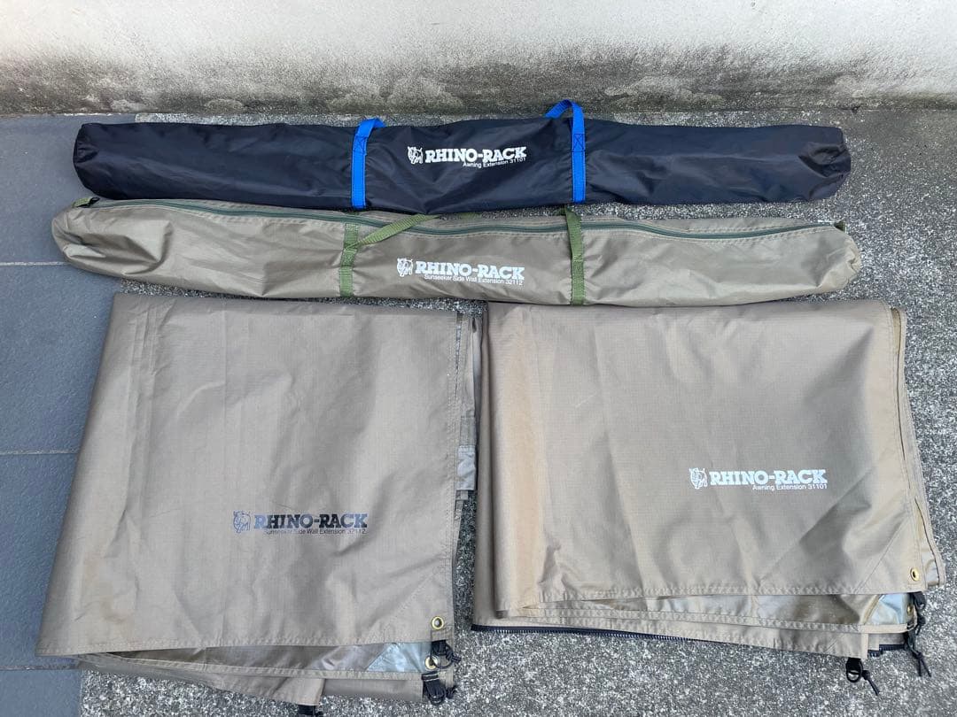 ライノラックサンシーカー2.5 サイドウォール　　　2枚　ポール4本フルセット