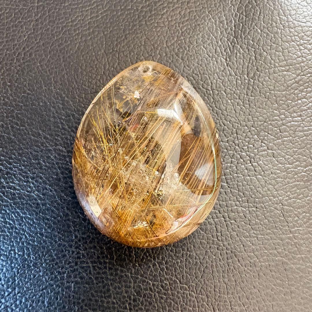 ルチルクォーツ 高品質　穴あき