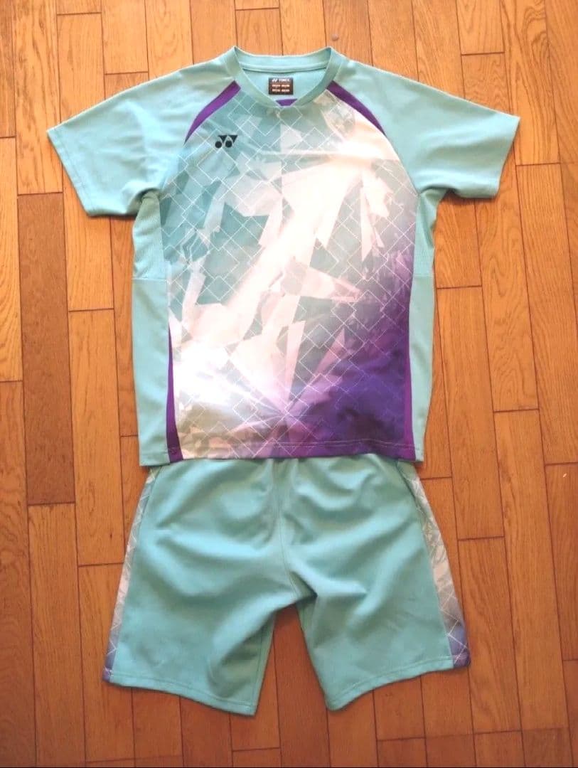 YONEXヨネックスゲームウェア 上下セット (ウェアLハーフパンツM)