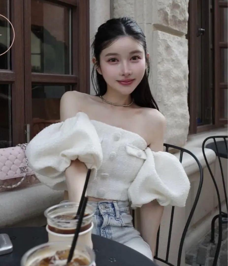 値下げ中☆パフスリーブオフショルツイードトップス　新品ダーリッチ