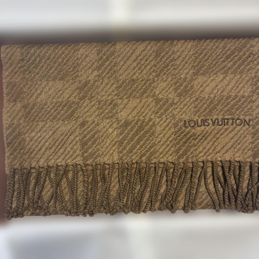 LOUIS VUITTONマフラー