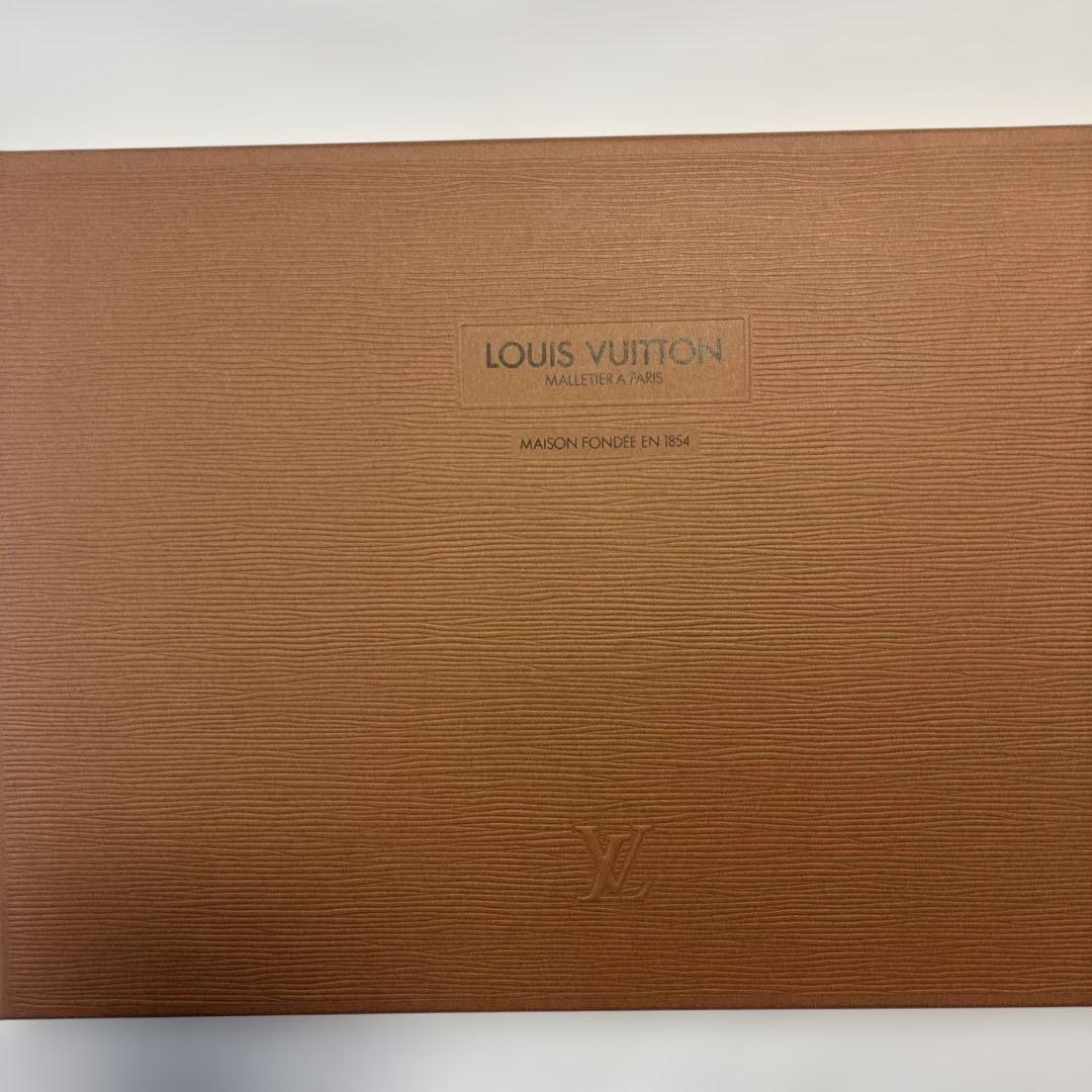 LOUIS VUITTONマフラー