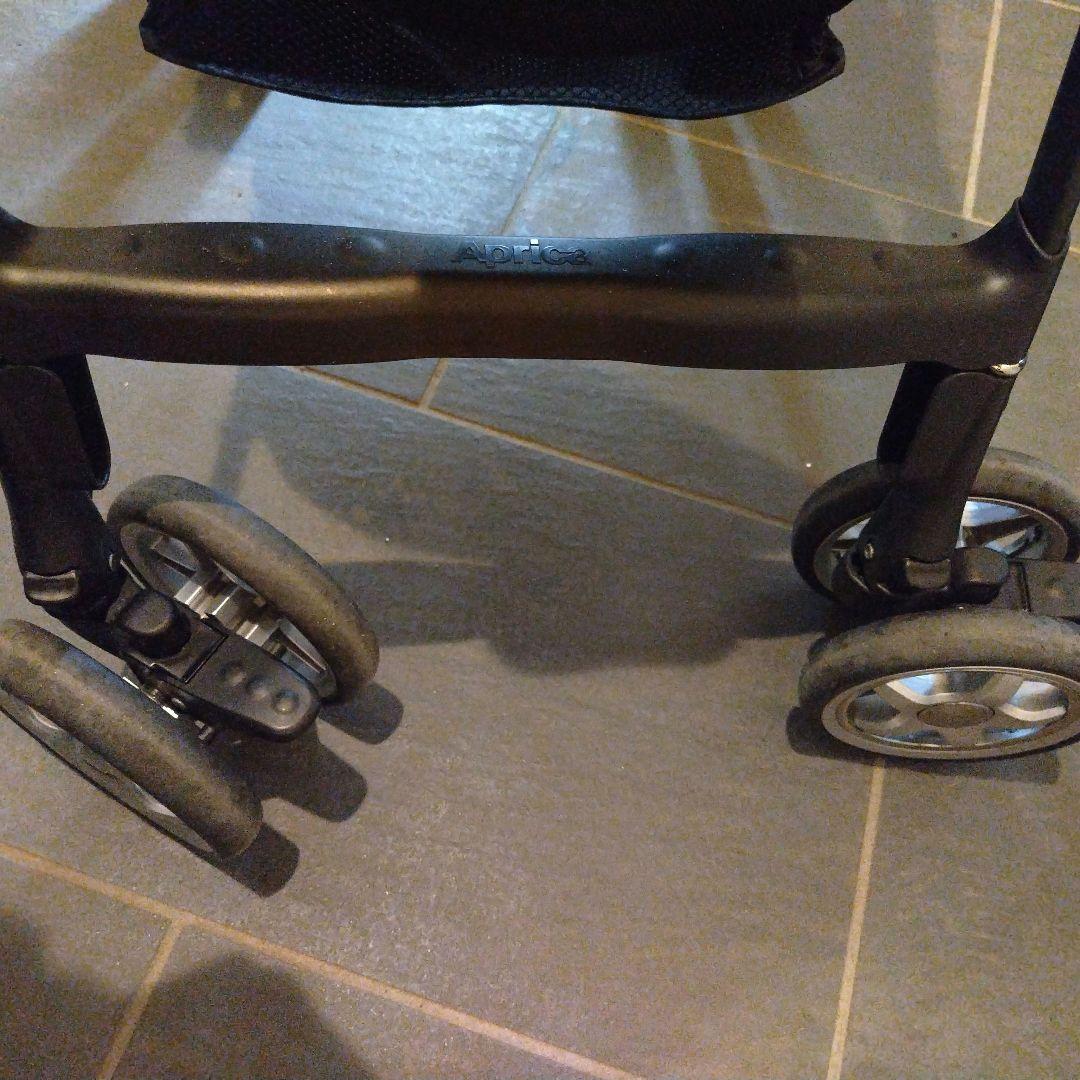 ラクーナビッテ アップリカ 【ベビーカー】ほぼ未使用