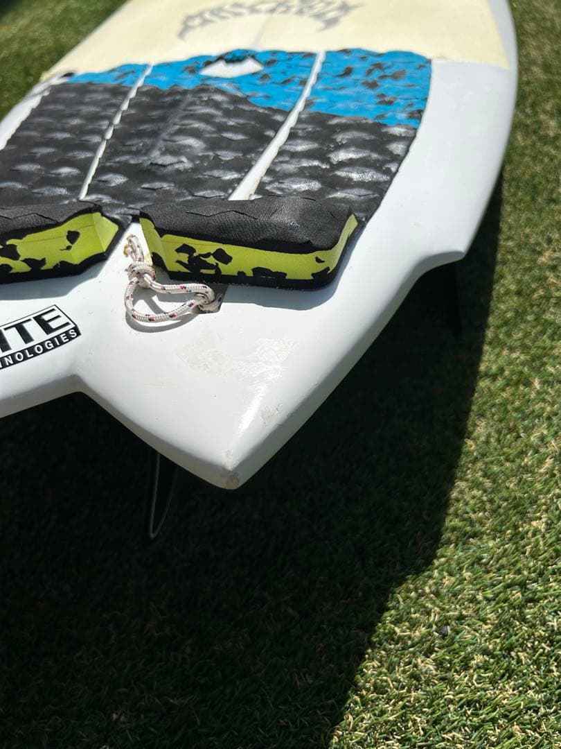 【湘南周辺にて手渡し限定】PLACEBO RipQuest 5‘11／3フィン